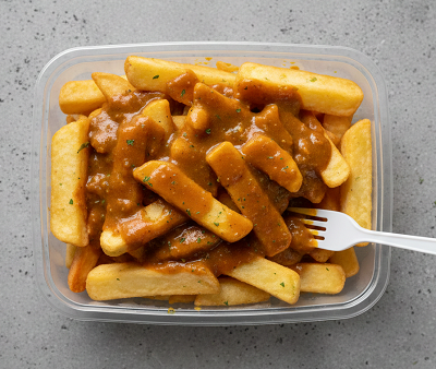 Small Chips & Curry Sauce In A Tray 